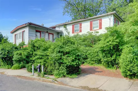 146-30 176th St, New York, NY 11431