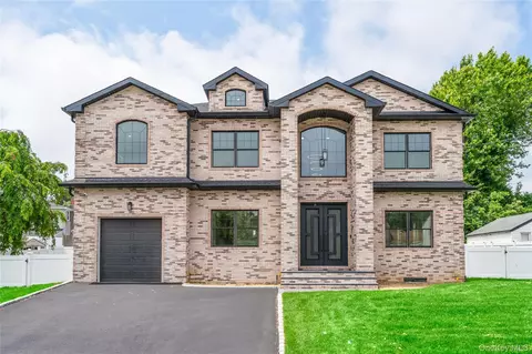 78 Shafter Ave, North Hempstead, NY 11507