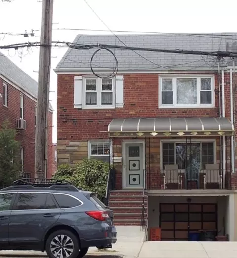 7510 Juniper Blvd S, New York, NY 11379