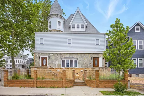 171 Arlington Ave, Brooklyn, NY 11207