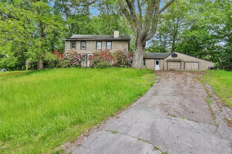 66 Paffendorf Dr, Newburgh, NY 12550