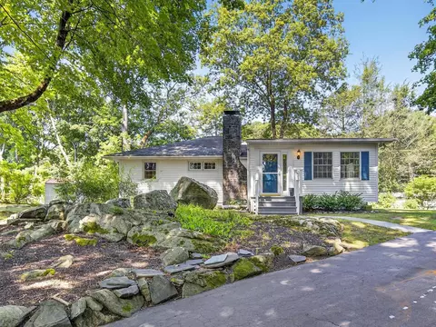 101 Vista Ter S, Mahopac, NY 10541