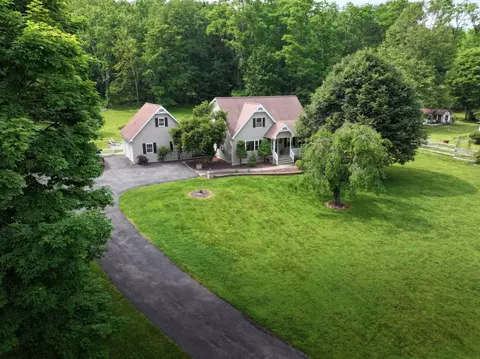 676 Winterton Rd, Mamakating, NY 12721