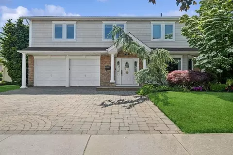 3186 Jason Dr, Bellmore, NY 11710