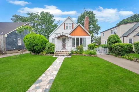 23 Dale Ave, Hempstead, NY 11550
