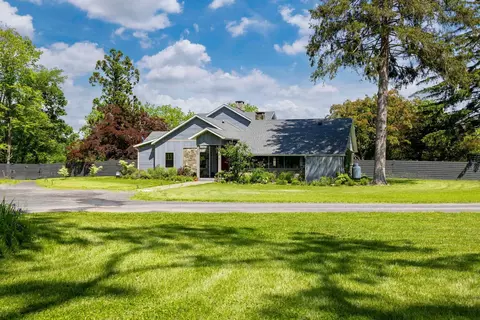 1535 Broadwayroute 9w, Esopus, NY 12429
