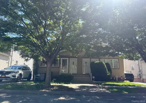 140-33 Coombs St, Springfield Gardens, NY 11413