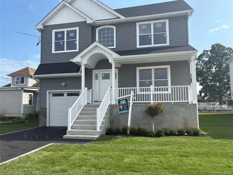 1116 Washington Pl, Baldwin, NY 11510