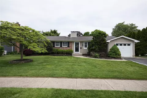51 Regina Dr, Sayville, NY 11782