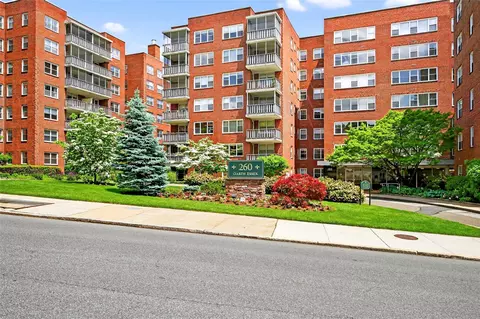 260 Garth Rd #7G4, Scarsdale, NY 10583