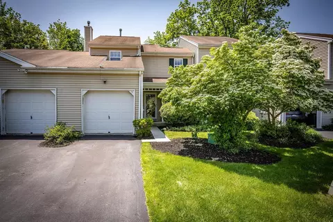 3 Bridgewater Way, Poughkeepsie, NY 12601