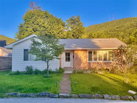 34 Judson St, Beacon, NY 12508