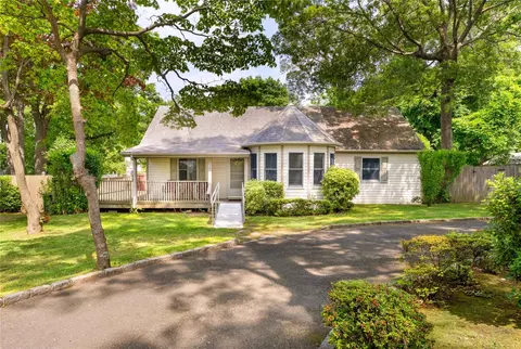 39 Lake Grove Blvd, Centereach, NY 11720
