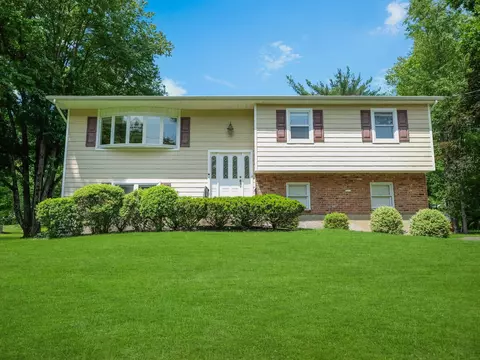 191 Long Clove Rd, Clarkstown, NY 10956