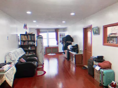 14430 Sanford Ave #4T, New York, NY 11355