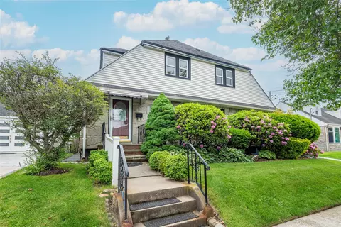 103 Fairfield Ave, North Hempstead, NY 11501