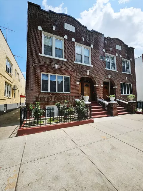 1725 W 4th St, Brooklyn, NY 11223