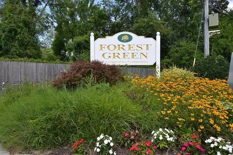 2449 Union Blvd # 39B, Islip, NY 11751