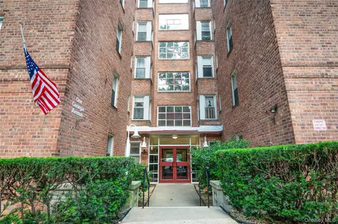 1 Georgia Ave #5A, Yonkers, NY 10708
