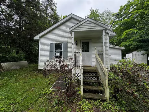 39 Bircher Ave, Poughkeepsie, NY 12601 photo 1