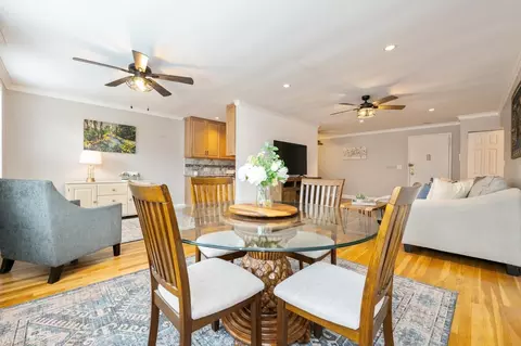 3 Birchwood Ct #4F, North Hempstead, NY 11501