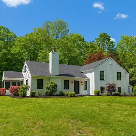 126 Goldens Bridge Rd, Katonah, NY 10536