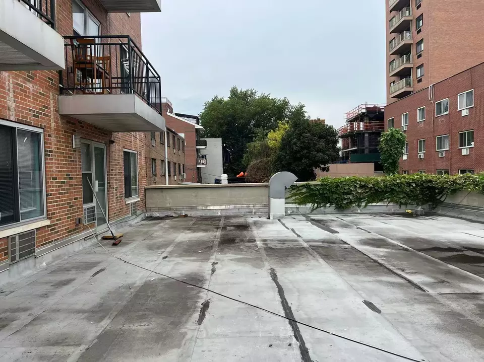  31-53 Linden Pl #2E, Flushing, NY 11354 photo 5