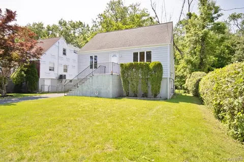 12 Babbitt Ct, Greenburgh, NY 10523
