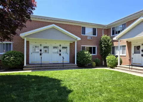 600 Fulton St #I-1, Farmingdale, NY 11735