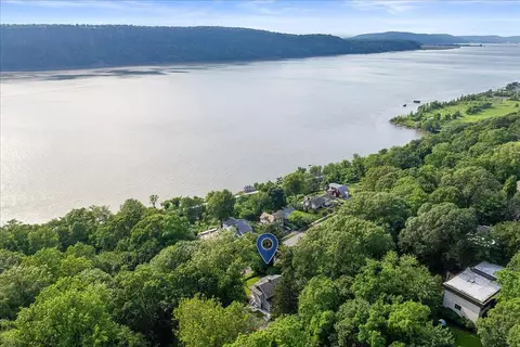 162 Warburton Ave, Greenburgh, NY 10706