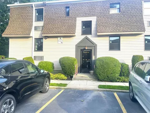 9 Everit Ave #A1011, Hewlett, NY 11557