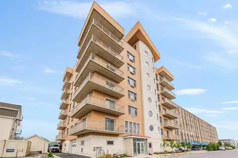 661 W Broadway #204, Long Beach, NY 11561