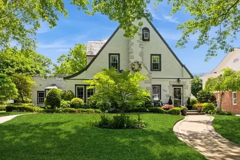 329 Brower Ave, Rockville Centre, NY 11570