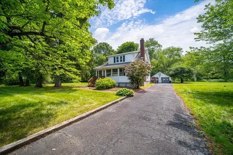 134 Plains Rd, Walden, NY 12586