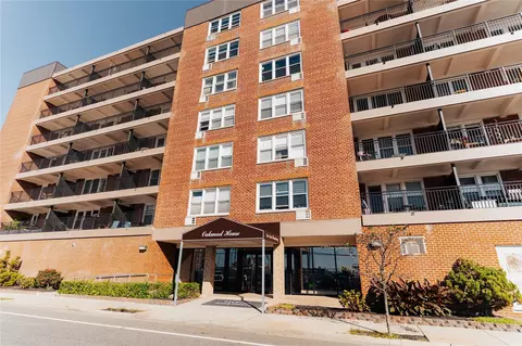 1 E Broadway #3R, Long Beach, NY 11561