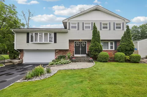 103 Worthington Rd, Greenburgh, NY 10607