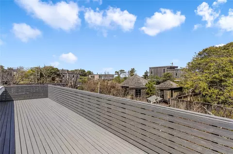 521 Fire Island Blvd, Sayville, NY 11782
