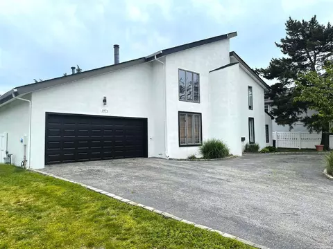 94 Cayuga Ave, Atlantic Beach, NY 11509