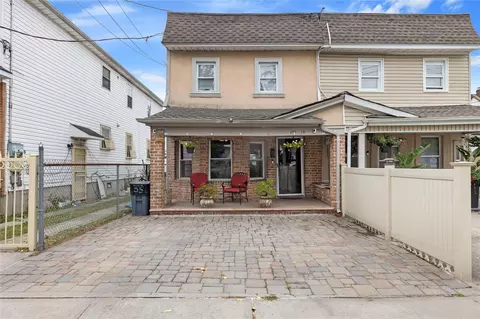 109-14 164th Pl, New York, NY 11433