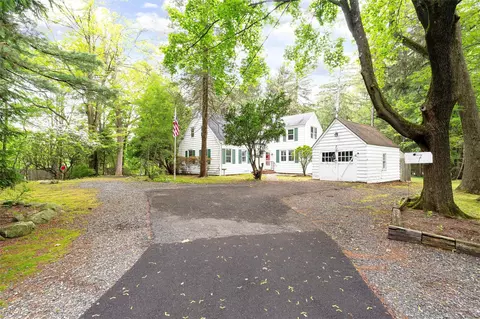 7 Scotland Hill Park, Ramapo, NY 10977