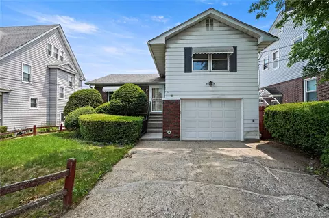 54 Albemarle Pl, Yonkers, NY 10701