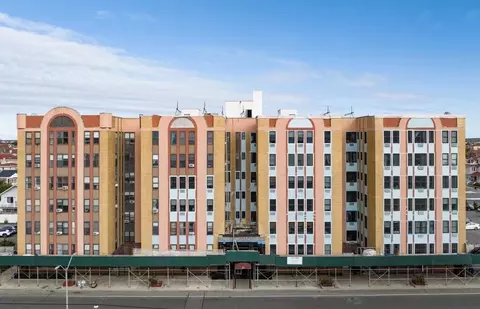 25 W Broadway #214, Long Beach, NY 11561