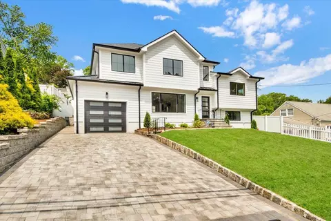 89 Alpine Rd, Yonkers, NY 10710