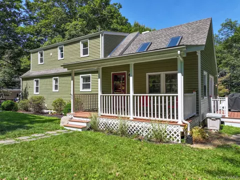 1 Westlin Ln, Cornwall, NY 12518