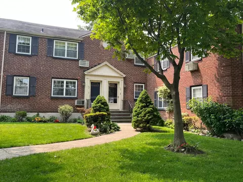 210-12 69th Ave #LOWER, Oakland Gardens, NY 11364