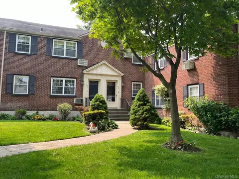 210-12 69th Ave #LOWER, Oakland Gardens, NY 11364