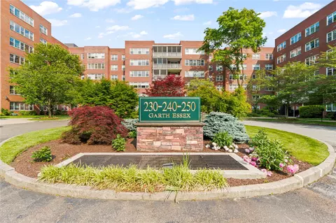 230 Garth Rd #1A1, Scarsdale, NY 10583