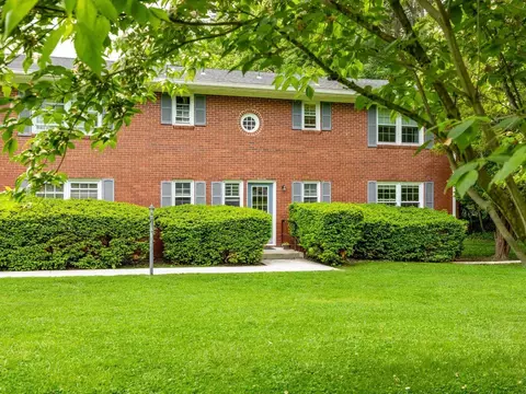 33 Huguenot St #4, New Paltz, NY 12561