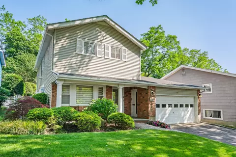 92 Radcliff Ave, North Hempstead, NY 11050