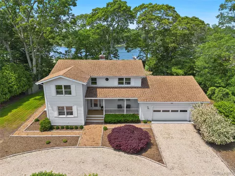 2000 Beebe Dr, Cutchogue, NY 11935